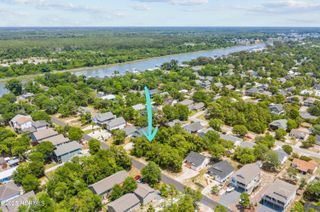 150 NE 8th Street, Oak Island, NC 28465