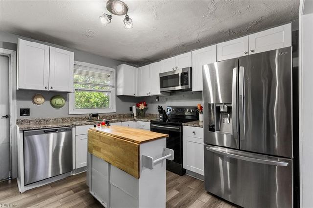 131 Jordan DR, Hampton, VA 23666