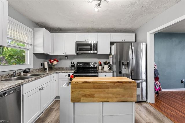 131 Jordan DR, Hampton, VA 23666