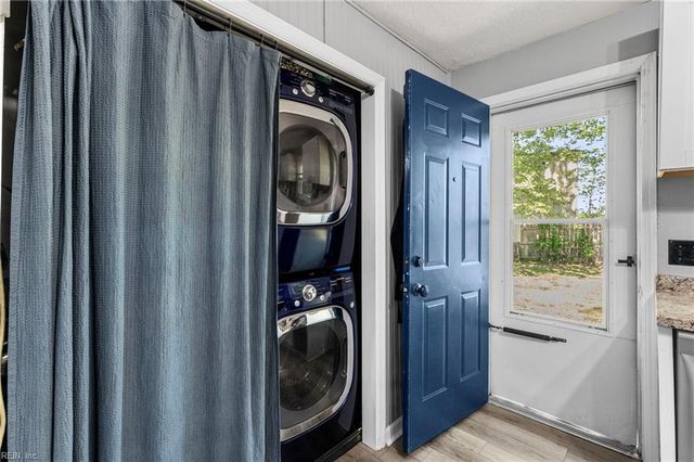 131 Jordan DR, Hampton, VA 23666