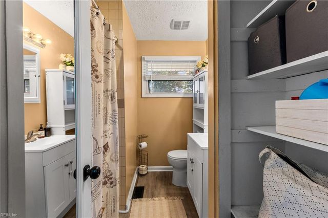 131 Jordan DR, Hampton, VA 23666