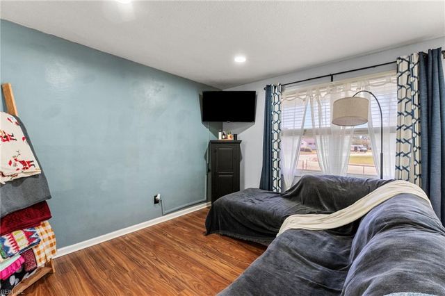 131 Jordan DR, Hampton, VA 23666