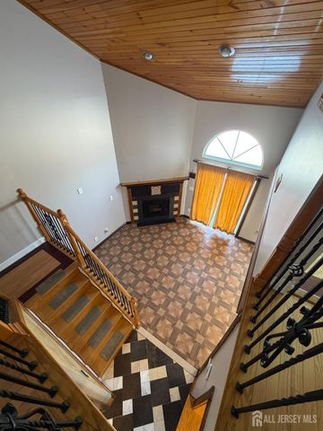 176 Nebula Road, Piscataway, NJ 08854