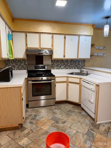 176 Nebula Road, Piscataway, NJ 08854