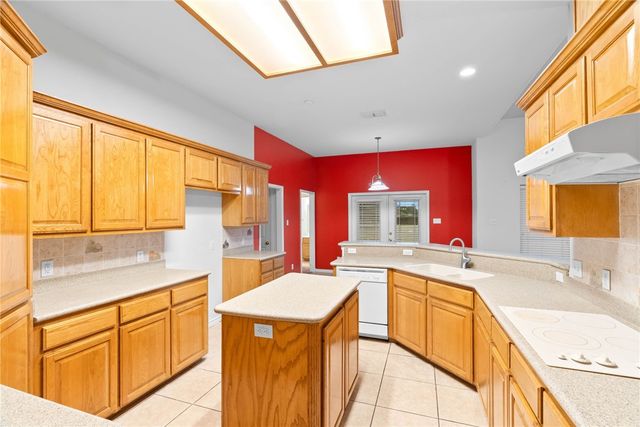 3833 Casa Blanca Ct, Corpus Christi, TX 78418