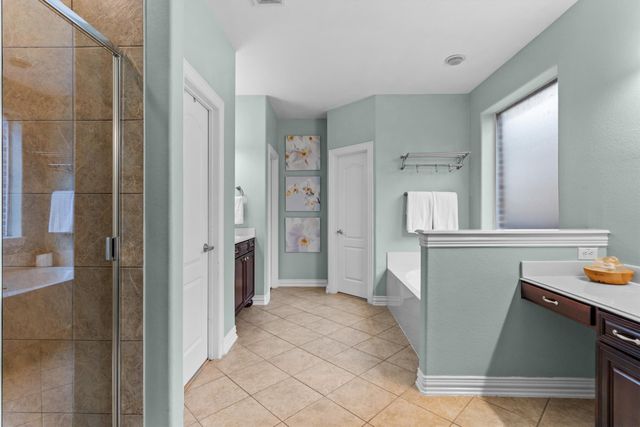 1131 Cahill Way, Shady Shores, TX 76208