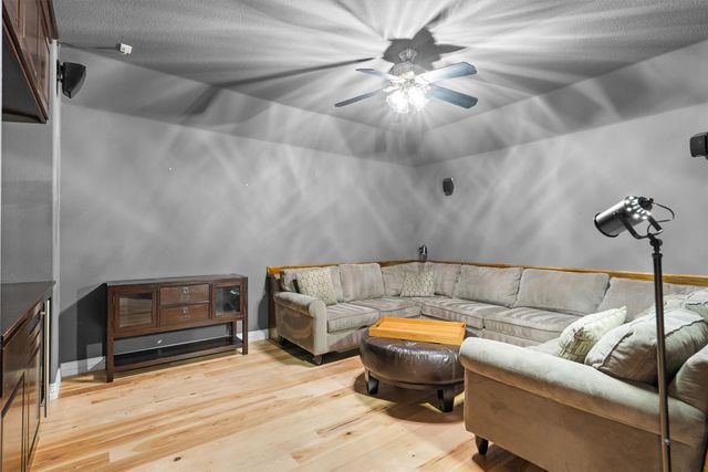 1131 Cahill Way, Shady Shores, TX 76208