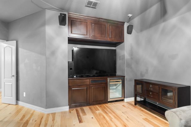 1131 Cahill Way, Shady Shores, TX 76208