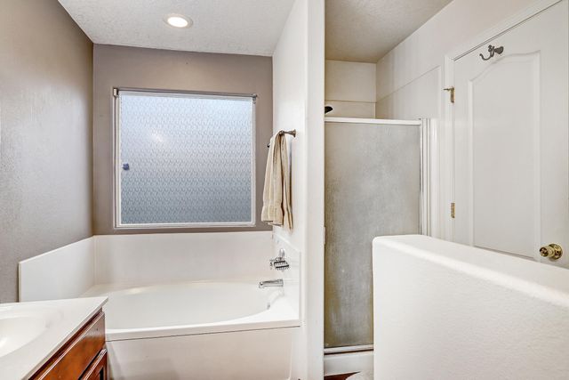 4936 Sundance Drive NE, Rio Rancho, NM 87144