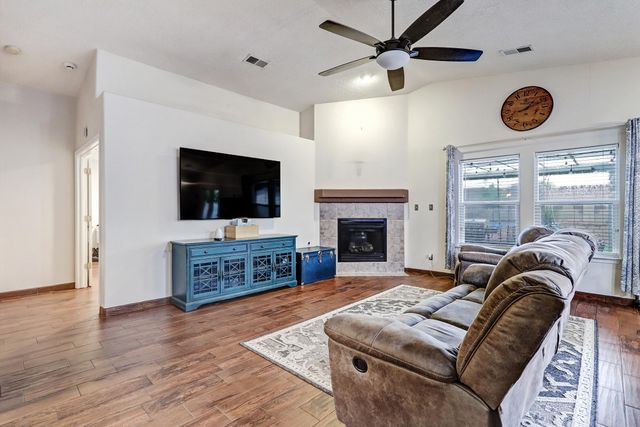 4936 Sundance Drive NE, Rio Rancho, NM 87144