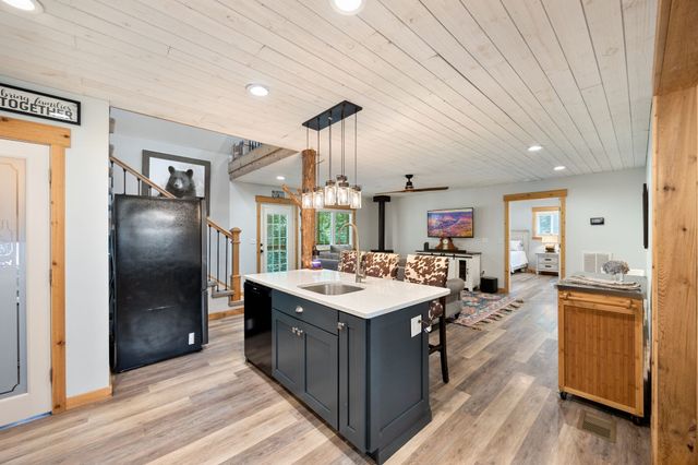 800 Reynolds Bridge Rd, Benton, TN 37307