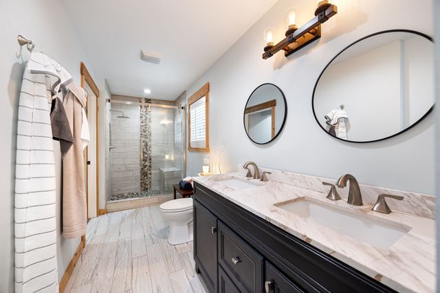 800 Reynolds Bridge Rd, Benton, TN 37307