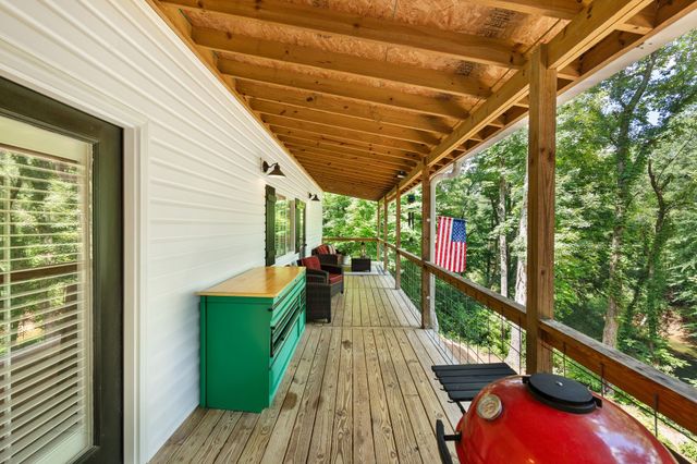 800 Reynolds Bridge Rd, Benton, TN 37307