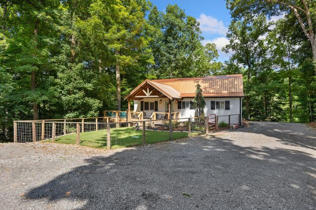 800 Reynolds Bridge Rd, Benton, TN 37307