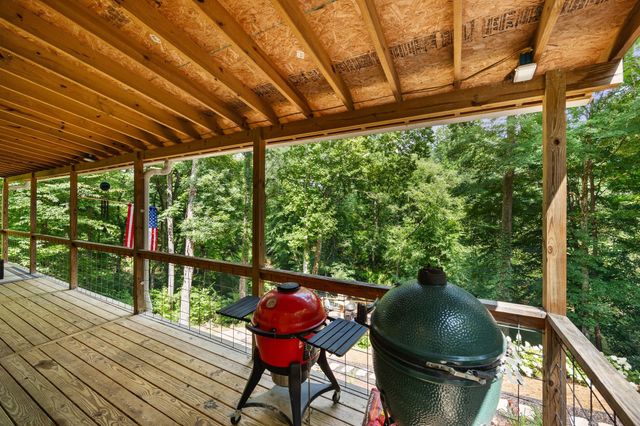 800 Reynolds Bridge Rd, Benton, TN 37307