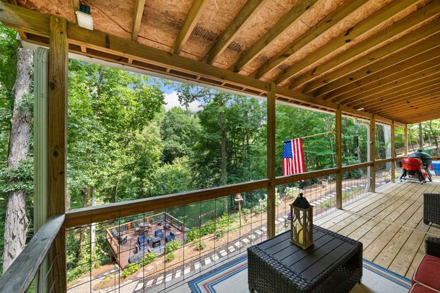 800 Reynolds Bridge Rd, Benton, TN 37307