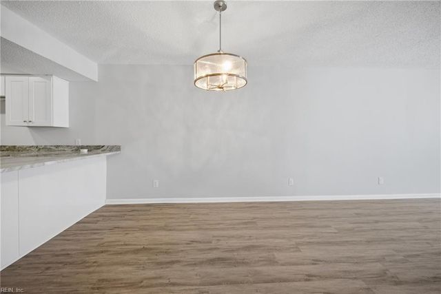 3200 Lynnhaven Dr Apt 202, Virginia Beach, VA 23451