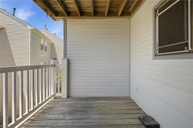 3200 Lynnhaven Dr Apt 202, Virginia Beach, VA 23451