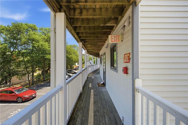 3200 Lynnhaven Dr Apt 202, Virginia Beach, VA 23451