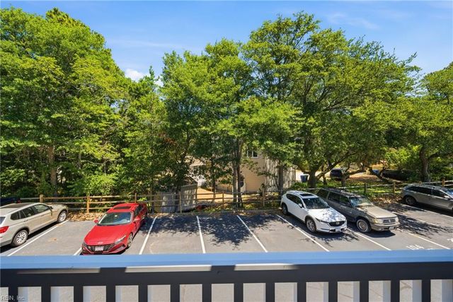 3200 Lynnhaven Dr Apt 202, Virginia Beach, VA 23451