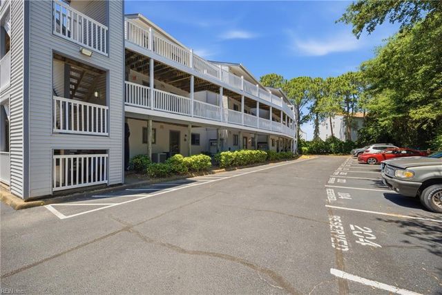 3200 Lynnhaven Dr Apt 202, Virginia Beach, VA 23451