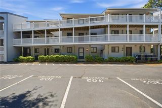 3200 Lynnhaven Dr Apt 202, Virginia Beach, VA 23451