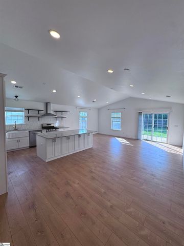 144 Sunny Ray Drive, Duncan, SC 29334