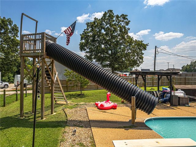 12136 Bedrock Lane, Bentonville, AR 72712