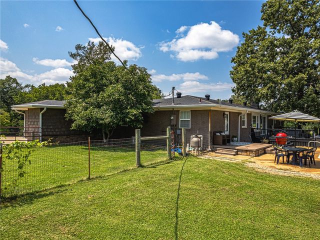 12136 Bedrock Lane, Bentonville, AR 72712