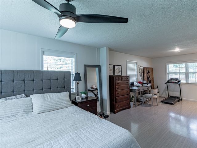 12136 Bedrock Lane, Bentonville, AR 72712