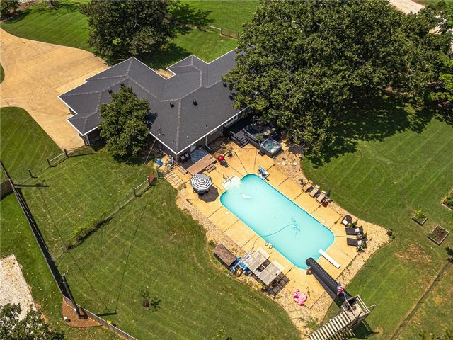 12136 Bedrock Lane, Bentonville, AR 72712