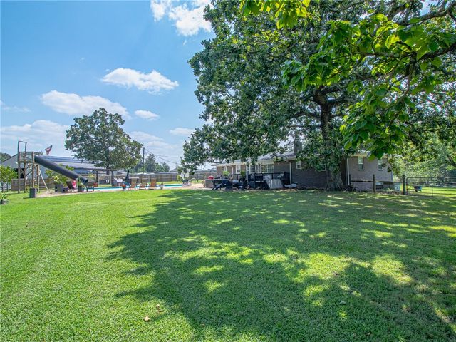 12136 Bedrock Lane, Bentonville, AR 72712