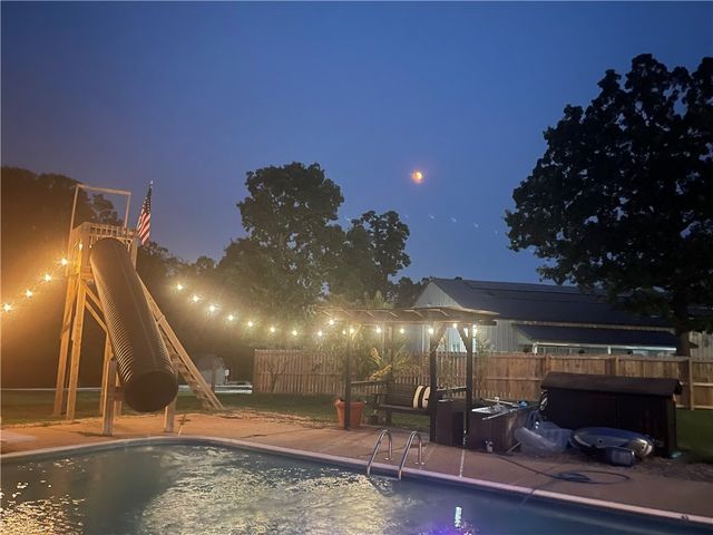 12136 Bedrock Lane, Bentonville, AR 72712