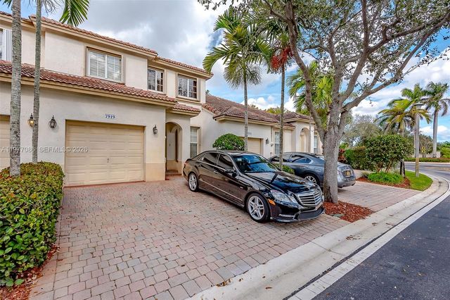 7919 NW 20th St, Pembroke Pines, FL 33024