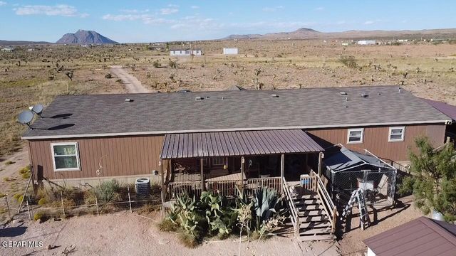 19324 Sebastian Avenue, El Paso, TX 79938