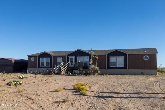 19324 Sebastian Avenue, El Paso, TX 79938