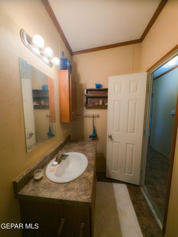 19324 Sebastian Avenue, El Paso, TX 79938