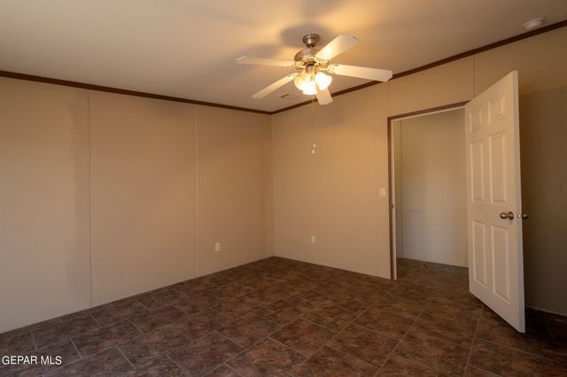 19324 Sebastian Avenue, El Paso, TX 79938