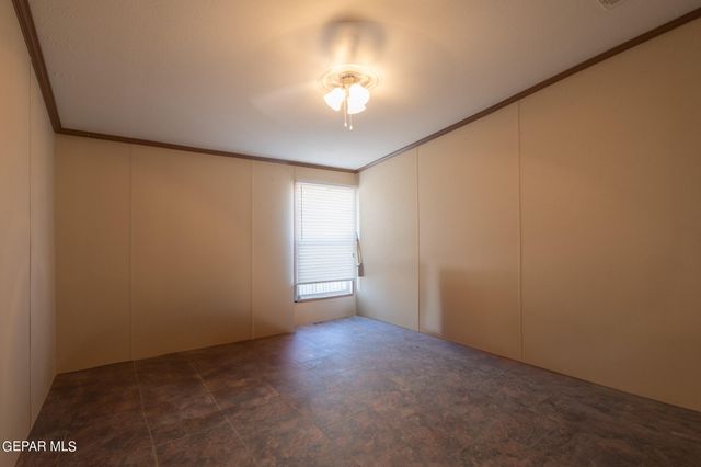 19324 Sebastian Avenue, El Paso, TX 79938