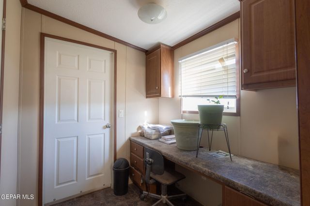 19324 Sebastian Avenue, El Paso, TX 79938