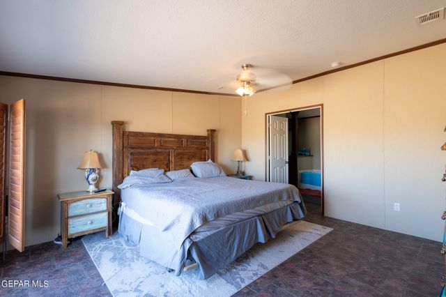 19324 Sebastian Avenue, El Paso, TX 79938