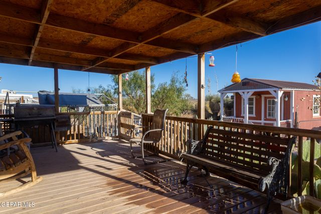 19324 Sebastian Avenue, El Paso, TX 79938