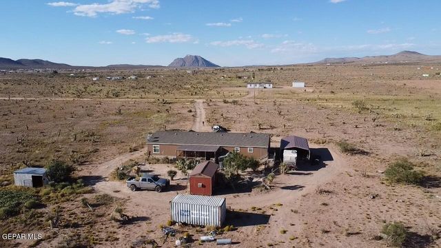 19324 Sebastian Avenue, El Paso, TX 79938