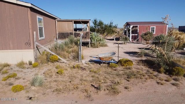 19324 Sebastian Avenue, El Paso, TX 79938