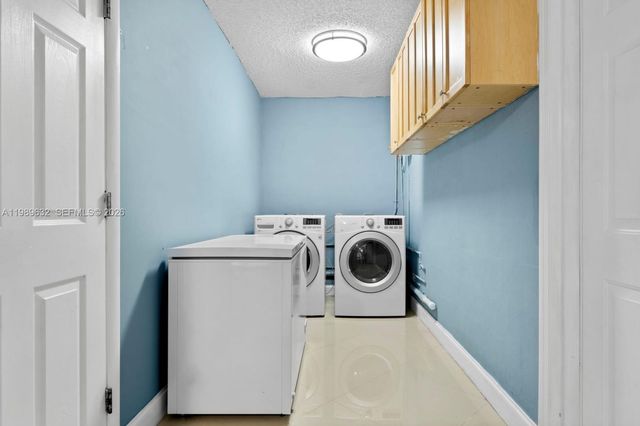 1270 NW 49th St, Deerfield Beach, FL 33064