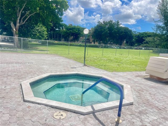 1270 NW 49th St, Deerfield Beach, FL 33064