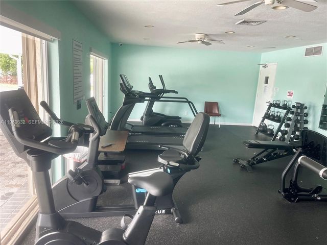 1270 NW 49th St, Deerfield Beach, FL 33064