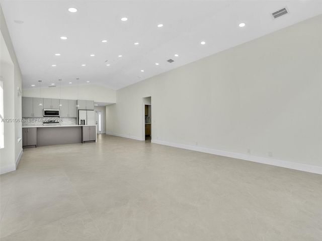 3863 SW 53rd Pl, Hollywood, FL 33312