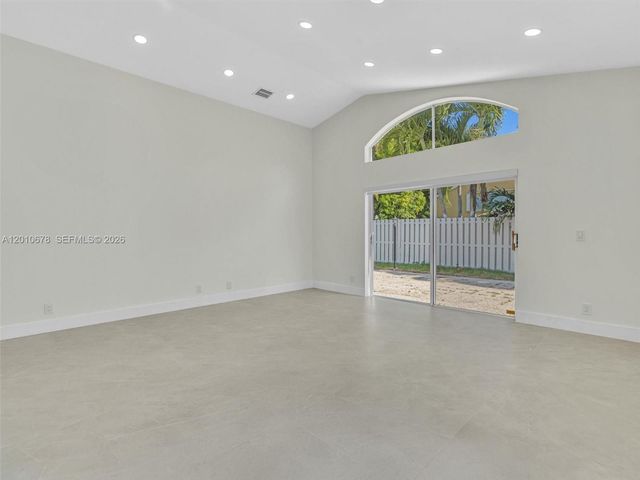 3863 SW 53rd Pl, Hollywood, FL 33312