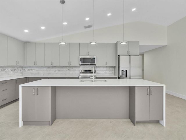 3863 SW 53rd Pl, Hollywood, FL 33312